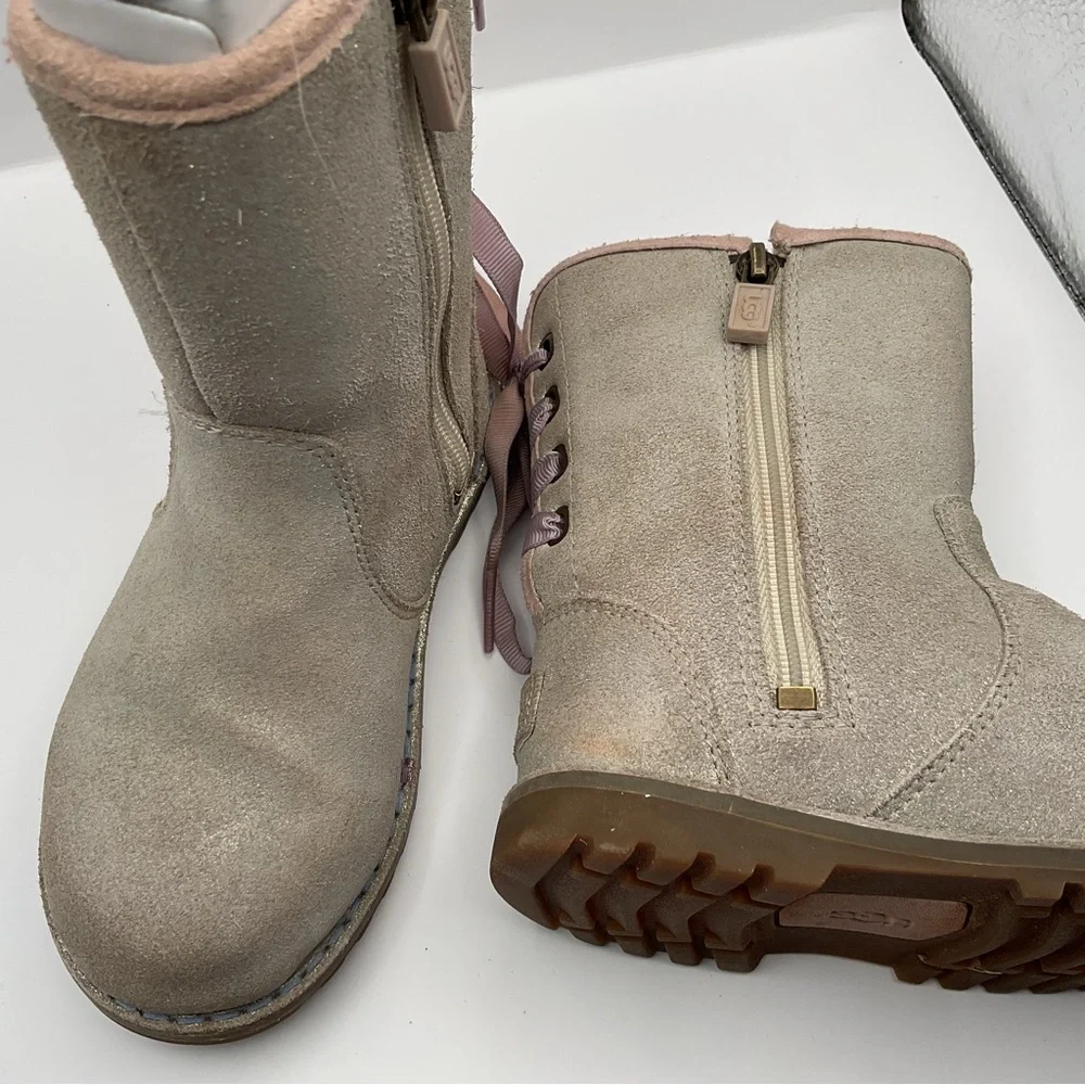 Ugg Sparkling Boots Size 9 - Picture 7 of 9